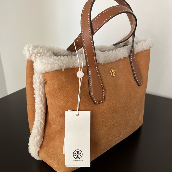 TORY BURCH NWT Blake Shearling Small Tote - Picture 2 of 9